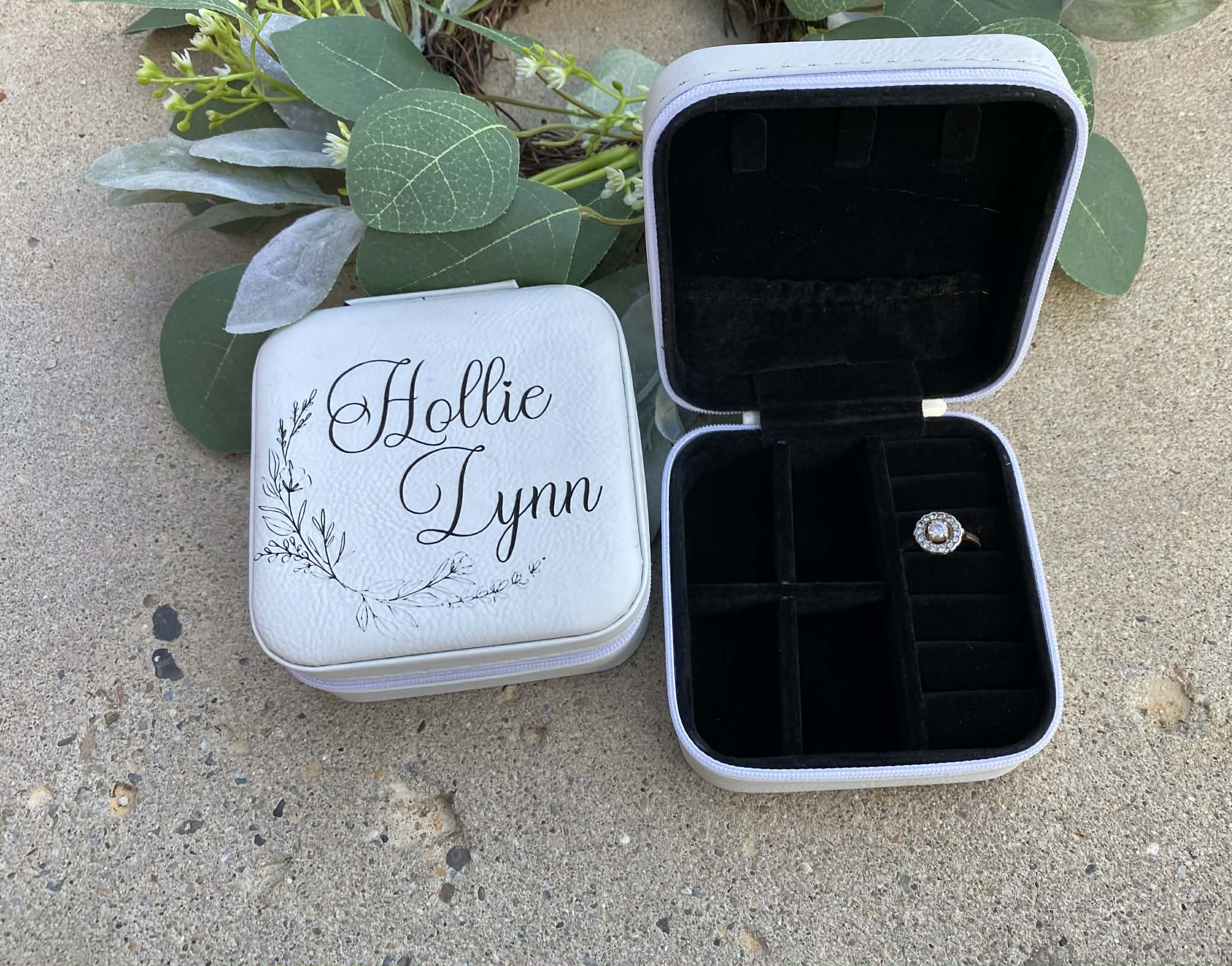 Jewelry Box with Name and Flowers