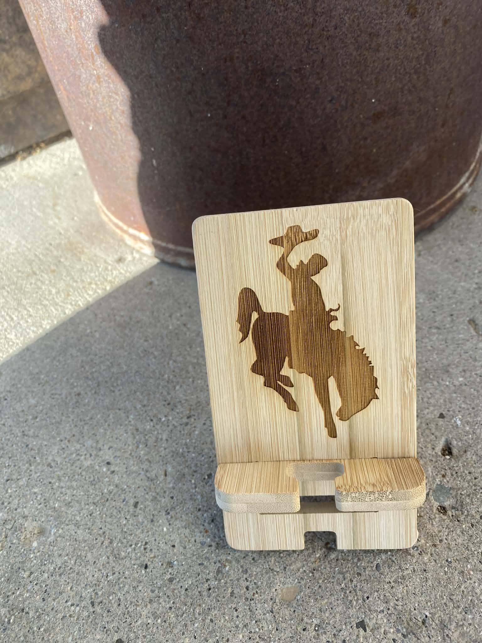 Wyoming Phone Holder